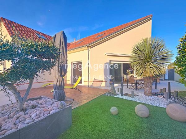 Maison à CHOLET, 49300 - 7 pièces 172m²