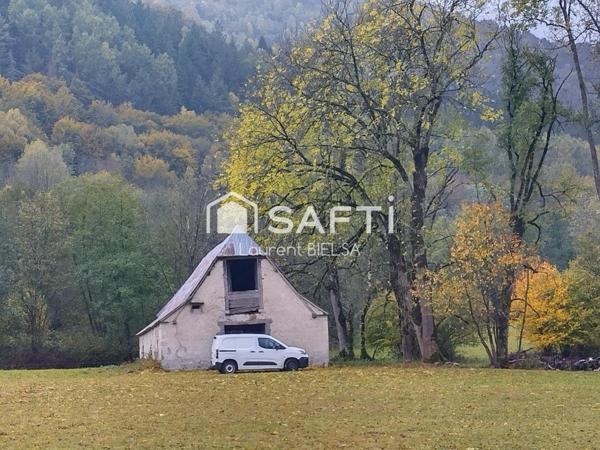 Grange foraine d'environ 100 m2 sur terrain 750m2