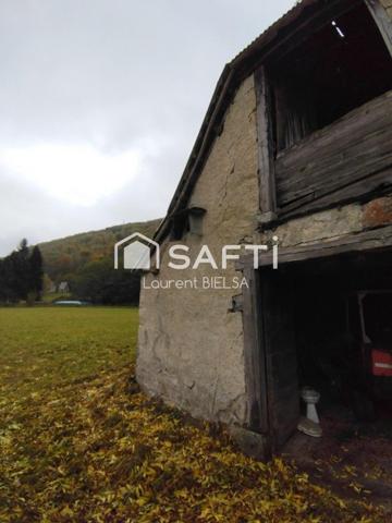 Grange foraine d'environ 100 m2 sur terrain 750m2