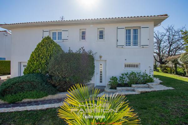 VAUX/MER - MAISON AVEC PISCINE PROCHE DE PONTAILLAC