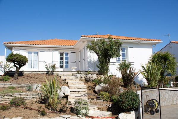 VAUX/MER - MAISON AVEC PISCINE PROCHE DE PONTAILLAC