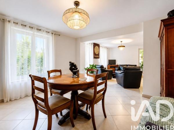 Maison à vendre 6 pièces 123,79 m² Chelles
