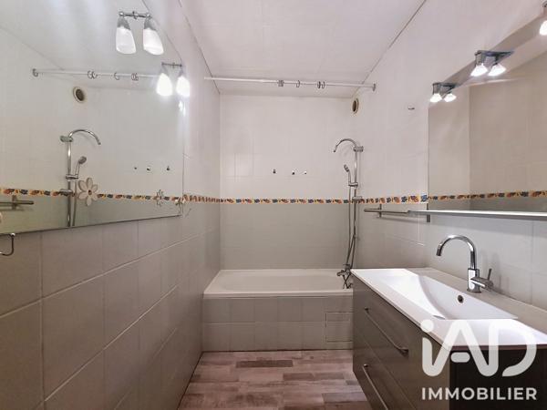 Appartement à vendre 3 pièces 77 m² Nîmes