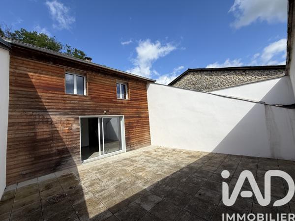 Maison à vendre 7 pièces 150 m² Neuville-sur-Ain