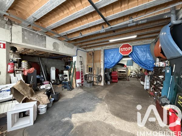 Maison à vendre 7 pièces 150 m² Neuville-sur-Ain