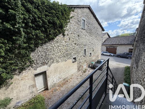 Maison à vendre 7 pièces 150 m² Neuville-sur-Ain