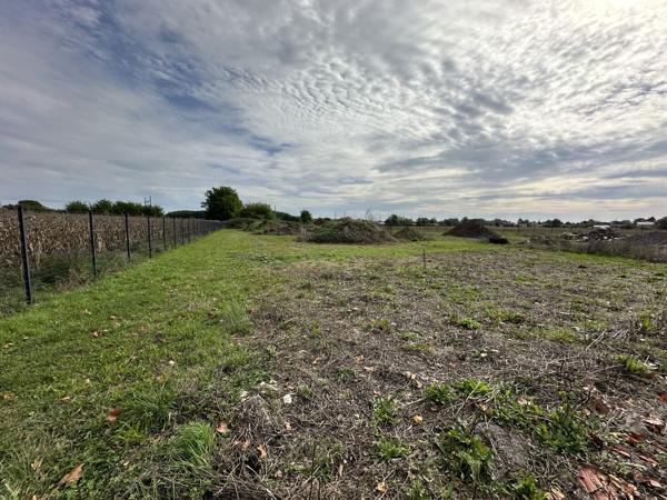Ideal professionnel immeuble de 577m² sur 9731m² de terrain