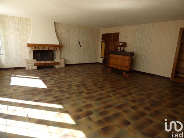 Maison 6 pièces de 187 m² à Dormans (51700)