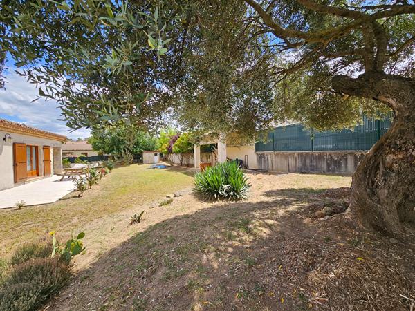 Maison 130 m² garage double et grand jardin - village à 10 min Carcassonne Cavanac