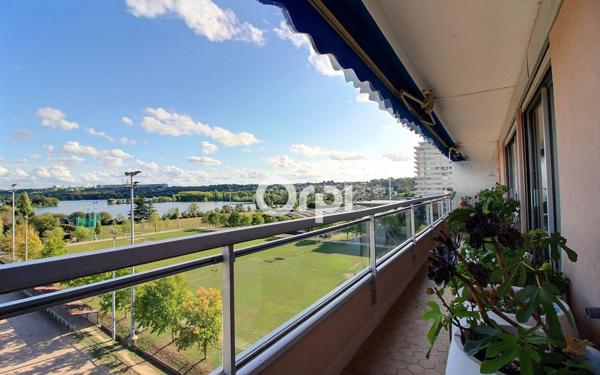 Appartement à vendre    5 pièces •  Viry-Châtillon