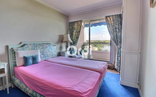 Appartement à vendre    5 pièces •  Viry-Châtillon