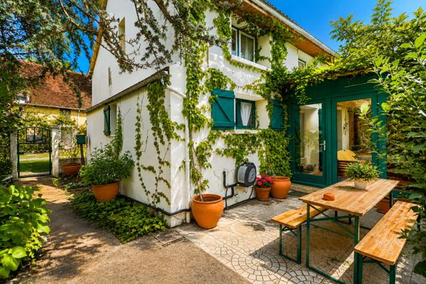 Maison Chantenay Saint Imbert, 3 chambres, gite, 11000€ de revenus, grand terrain, véranda, cabane écologique