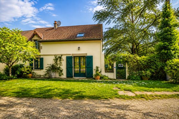 Maison Chantenay Saint Imbert, 3 chambres, gite, 11000€ de revenus, grand terrain, véranda, cabane écologique