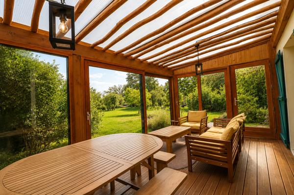 Maison Chantenay Saint Imbert, 3 chambres, gite, 11000€ de revenus, grand terrain, véranda, cabane écologique
