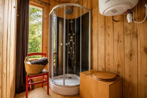 Maison Chantenay Saint Imbert, 3 chambres, gite, 11000€ de revenus, grand terrain, véranda, cabane écologique