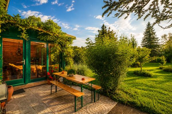 Maison Chantenay Saint Imbert, 3 chambres, gite, 11000€ de revenus, grand terrain, véranda, cabane écologique