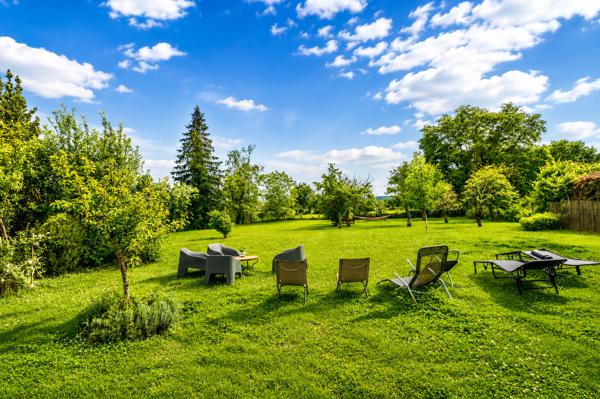 Maison Chantenay Saint Imbert, 3 chambres, gite, 11000€ de revenus, grand terrain, véranda, cabane écologique