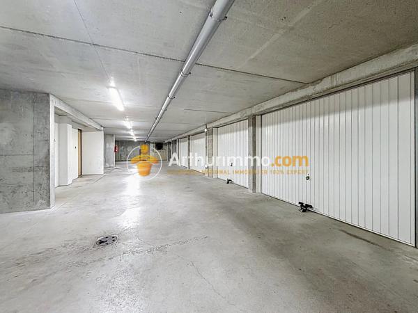 Vente                                                      Appartement
                        
                     5 pièces                      94 m2                     à Bourgoin-Jallieu
