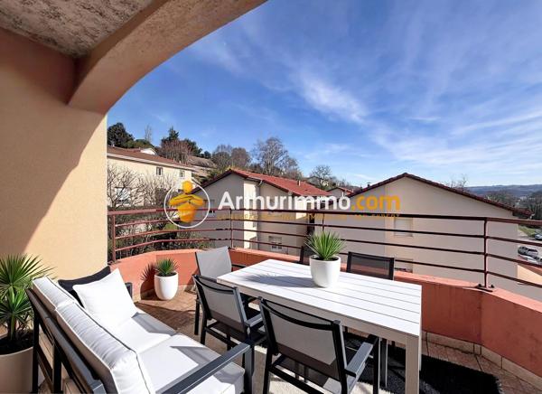 Vente                                                      Appartement
                        
                     5 pièces                      94 m2                     à Bourgoin-Jallieu