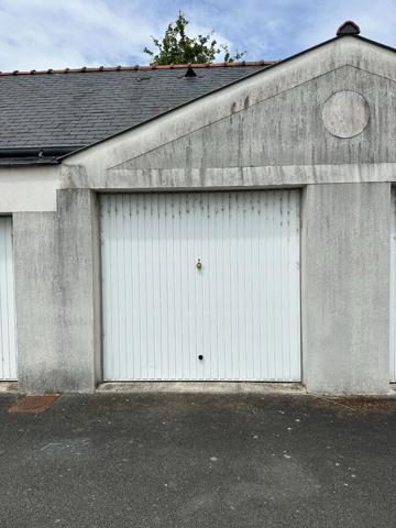 Box fermé de 19m² à louer aux Ponts-de-Cé