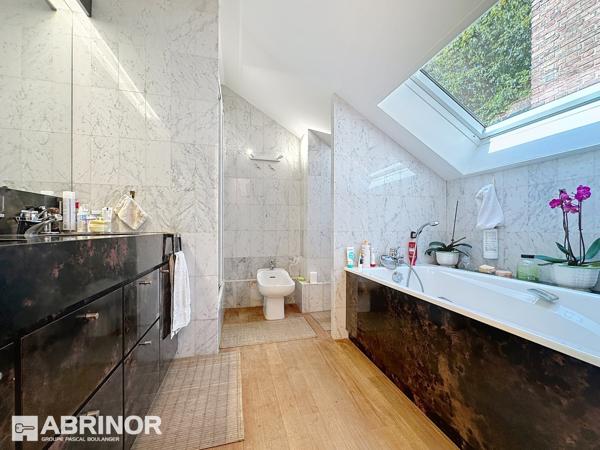 VILLA D ARCHITECTE DANS UN ECRIN DE VERDURE HYPER RESIDENTIEL WASQUEHAL
