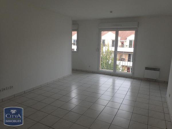 Appartement à louer 2 pièces 54.02m² Bailleul (59270)