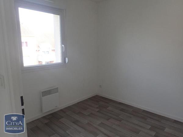 Appartement à louer 2 pièces 54.02m² Bailleul (59270)