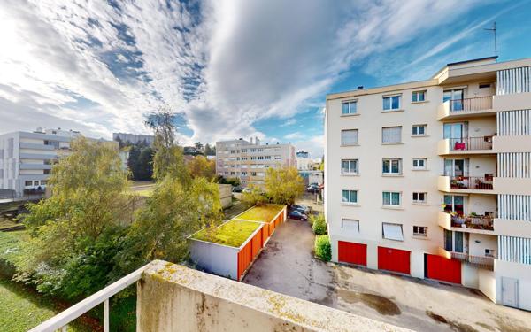 Appartement à vendre    2 pièces •  Saint-Étienne