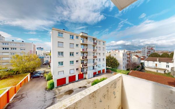 Appartement à vendre    2 pièces •  Saint-Étienne