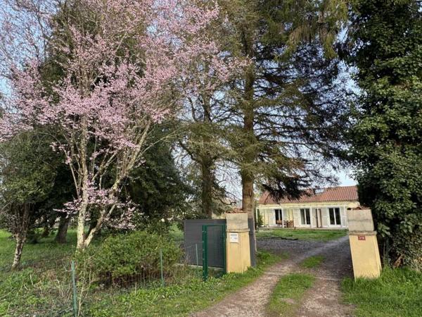 Maison ancienne - Saint-cyprien Charmant pied-à-terre contemporain – 64 m² dans un parc d’exception