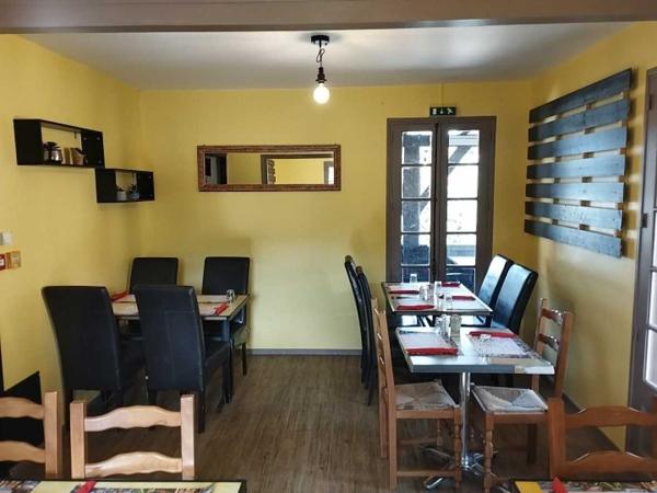 Fonds de commerce - Les eyzies Fonds de commerce Bar Brasserie Restaurant idéalement situé dans village très touristique