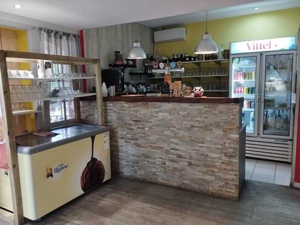 Fonds de commerce - Les eyzies Fonds de commerce Bar Brasserie Restaurant idéalement situé dans village très touristique
