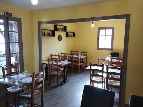 Fonds de commerce - Les eyzies Fonds de commerce Bar Brasserie Restaurant idéalement situé dans village très touristique