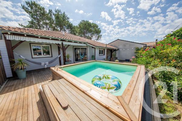 Maison à vendre  3 pièces - 72,97 m 2   LE TAILLAN MEDOC  - 33