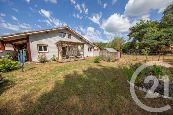 Maison à vendre  3 pièces - 72,97 m 2   LE TAILLAN MEDOC  - 33