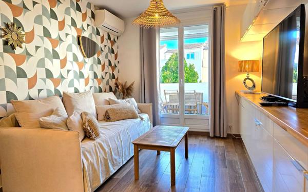 Appartement à vendre    1 pièce • 24 m2 Saint-Cyr-sur-Mer
