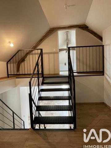 Maison à vendre 6 pièces 122 m² Neuillé-Pont-Pierre