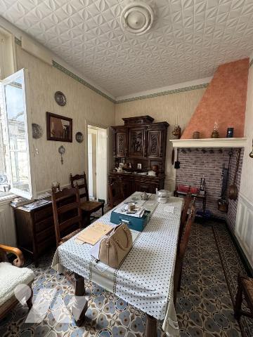 Maison en briques avec cachet