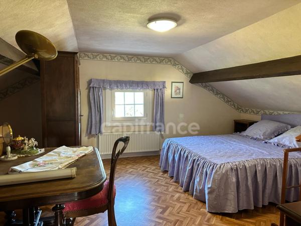 Maison à vendre 8 pièces AUXERRE (89) de 129 m2 4 Chambres sous-sol Garage Terrain