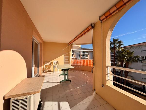 PORT FREJUS Appartement 2 pièces 43m2 avec garage