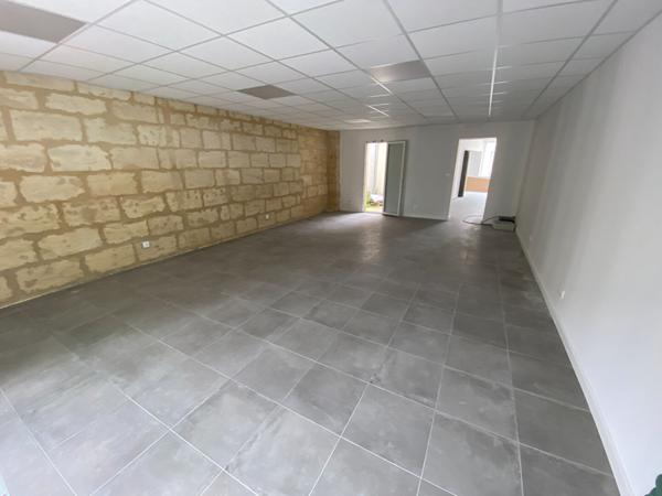 33100 BORDEAUX - Local commercial/ professionnel de 76m2 à louer
