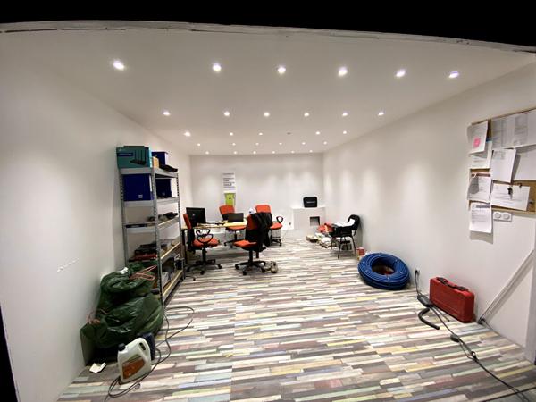 A LOUER : local d'activité neuf 242 m2 NANTES OUEST ORVAULT