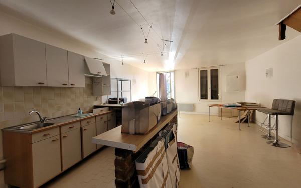 Maison à vendre    3 pièces •  Château-Renault