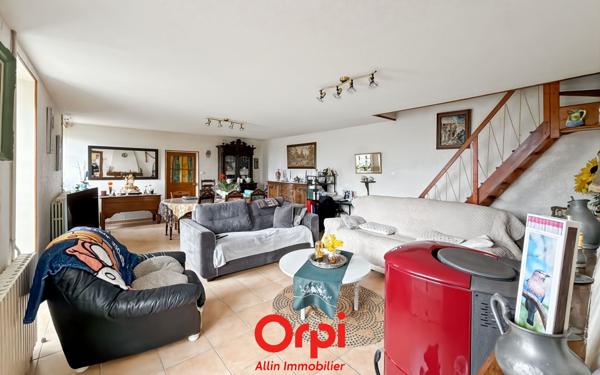 Maison à vendre    3 pièces •  Saint-Bonnet-Tronçais