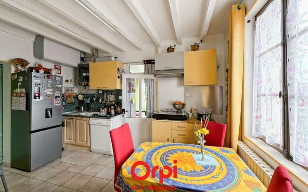 Maison à vendre    3 pièces •  Saint-Bonnet-Tronçais