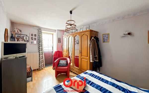 Maison à vendre    3 pièces •  Saint-Bonnet-Tronçais