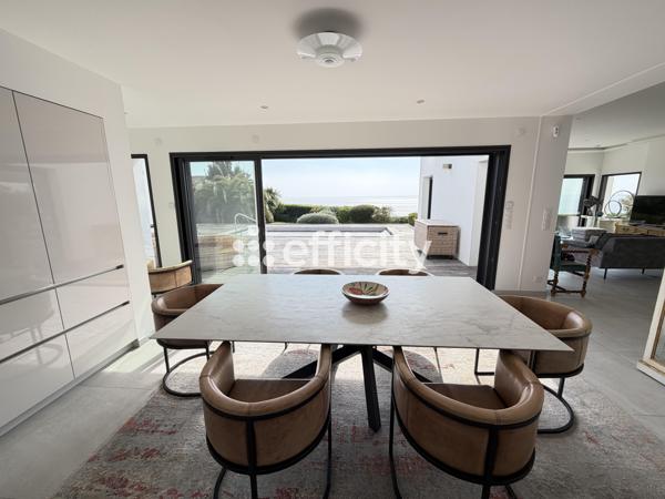 Maison
         6 pièces
        - 202 m² Bien prestige