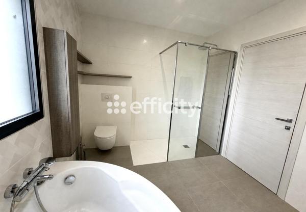 Maison
         6 pièces
        - 202 m² Bien prestige