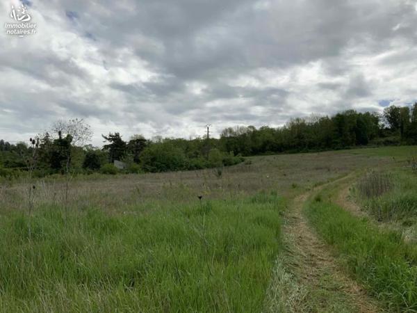 MONT NOTRE DAME- Lotissement de 7 parcelles de terrain à bâtir non viabilisées