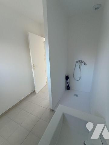 ---Terrassement extérieur sera réalisé par un professionnel en Janvier 2026---
Centre-ville de...